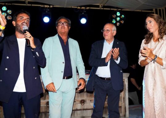 NON COMPLEANNO, BOOM DI FONDI RACCOLTI E RECORD DI PRESENZE: 60 MILA EURO ALLA FONDAZIONE MELANOMA DEL PROFESSOR ASCIERTO
