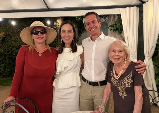 Zeffirelli, la generosità e l’amore per la Costiera: a Vietri sul Mare il ricordo del Maestro