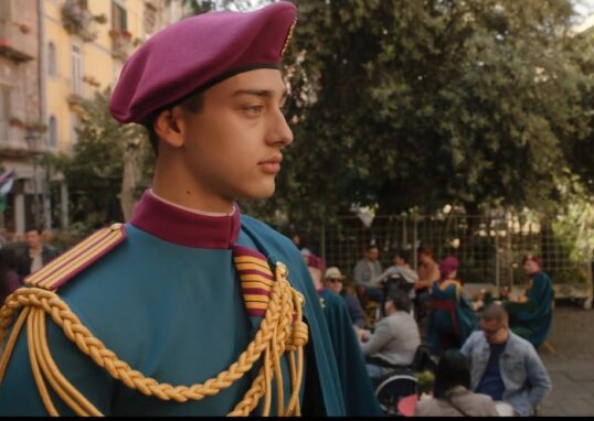 Luigi Zeno conquista il pubblico su Netflix e si prepara a una nuova fiction Rai 1